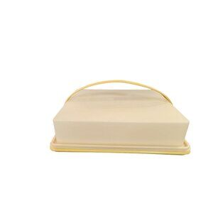 Tupperware Vintage Cake / Cupcake taker with Handle